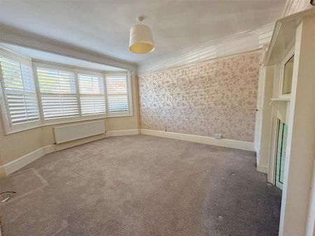 2 bedroom ground floor flat to rent - Photo 4