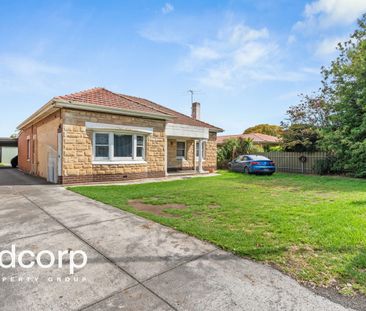 Spacious Family Home in Convenient Broadview Location - Photo 5