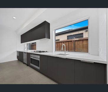 Ultimate Family Home!!! - Photo 3