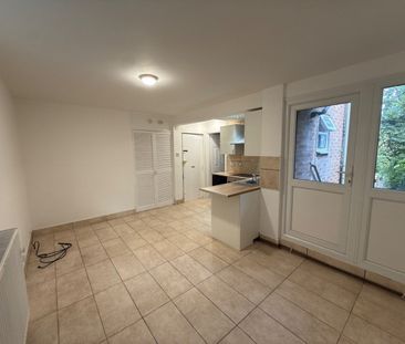 Studio Flat, Ruthin Close, LU1 - Photo 2