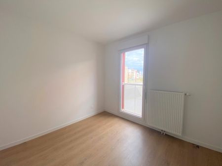 location Appartement T2 DE 39.4m² À AMIENS - Photo 2