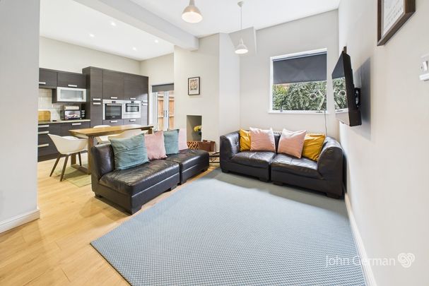 2 bedroom apartment to let - Photo 1