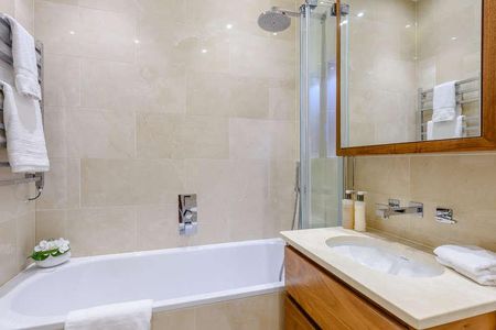 Garden House, Kensington Gardens Square, Bayswater, London, W2 - Photo 2