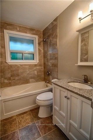 For Lease - 381 Taylor Mills Drive Unit# Main Floor, Richmond Hill, Ontario - Photo 5