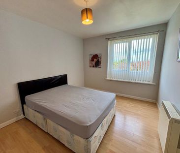 4 bedroom flat to rent - Photo 6