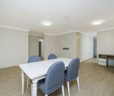 Delightful Villa in Prime Location - Photo 4