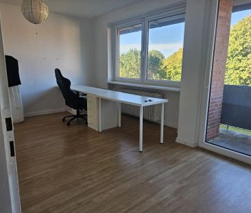 Erstbezug nach Renovierung. 1 Zimmer-Wohnung mit Balkon - Photo 1