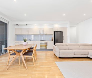 Contemporary Comfort In A Central Location! - Photo 6