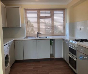 2 bedroom maisonette to rent - Photo 4