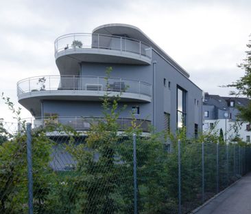 Magnifique appartement de 4 pièces au rez-de-chaussée avec jardin - Photo 2