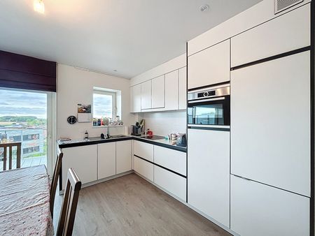 Appartement met 2 slaapkamers en een terras gelegen in centrum Schepdaal. (1e verdiep - met lift) - Foto 3