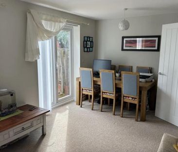 3 bedroom detached house to rent - Photo 5