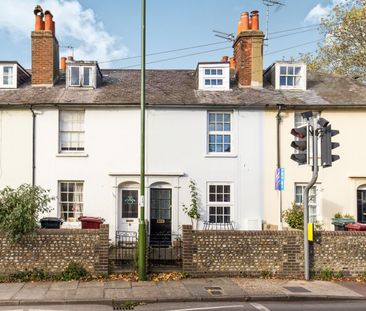 3 bedroom mid-terrace to rent Orchard Street, Chichester PO19 - Photo 4