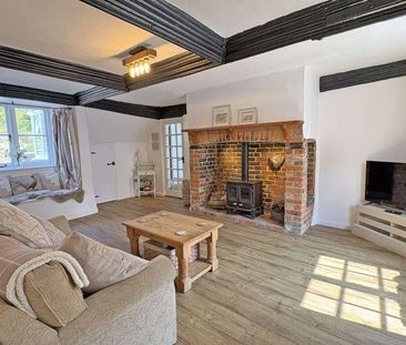 2 bedroom terraced house to rent - Photo 2