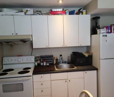 One bedroom for rent at Markham, It is available 28 Feb. - Photo 4