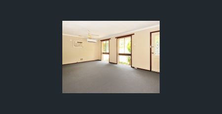 PARMELIA 4 X 1 FAMILY HOME FOR LEASE - Photo 2