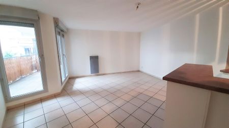 location Appartement T2 DE 45.03m² À LYON - Photo 3