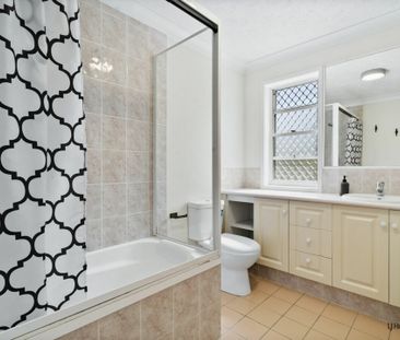 Top Floor Coastal Living in Sought-After Koala Park - Photo 2