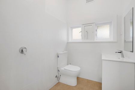 29 The Corso, Maroubra NSW 2035 - House For Rent | Domain - Photo 5