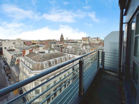 2 bedroom flat to rent - Photo 2