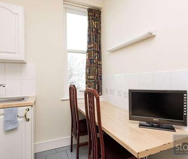 Belsize Avenue, London, NW3 - Photo 3
