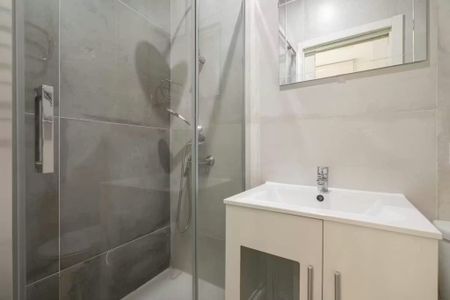 Calle del Carnero, Madrid, Community of Madrid 28005 - Photo 4