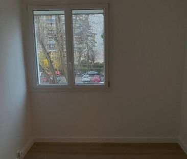 Location Appartement 4 pièces 61m² - Photo 3