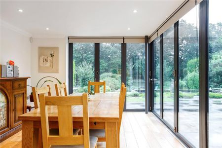 7 bedroom detached house to rent - Photo 3