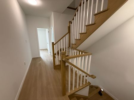 For Lease - 2 Slessor Boulevard Unit# 11, Grimsby, Ontario - Photo 2