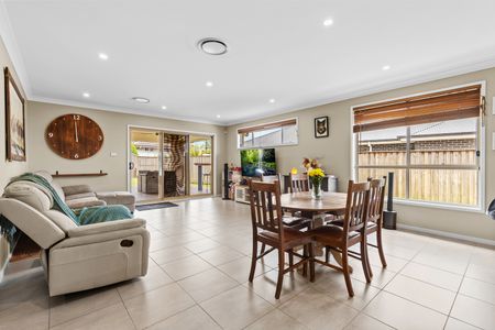 4 Prairie Way, Gillieston Heights NSW 2321 - House For Rent | Domain - Photo 4