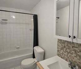 3 1/2 À Louer Basse-Ville - Photo 1