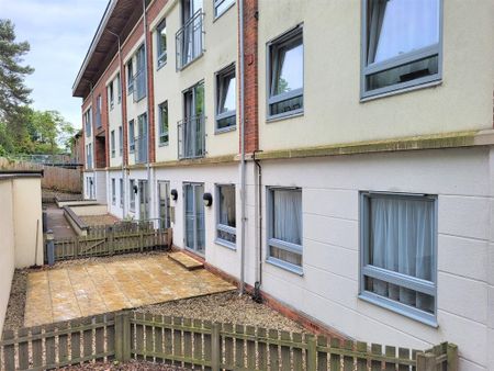 2 bedroom apartment to rent - Photo 2