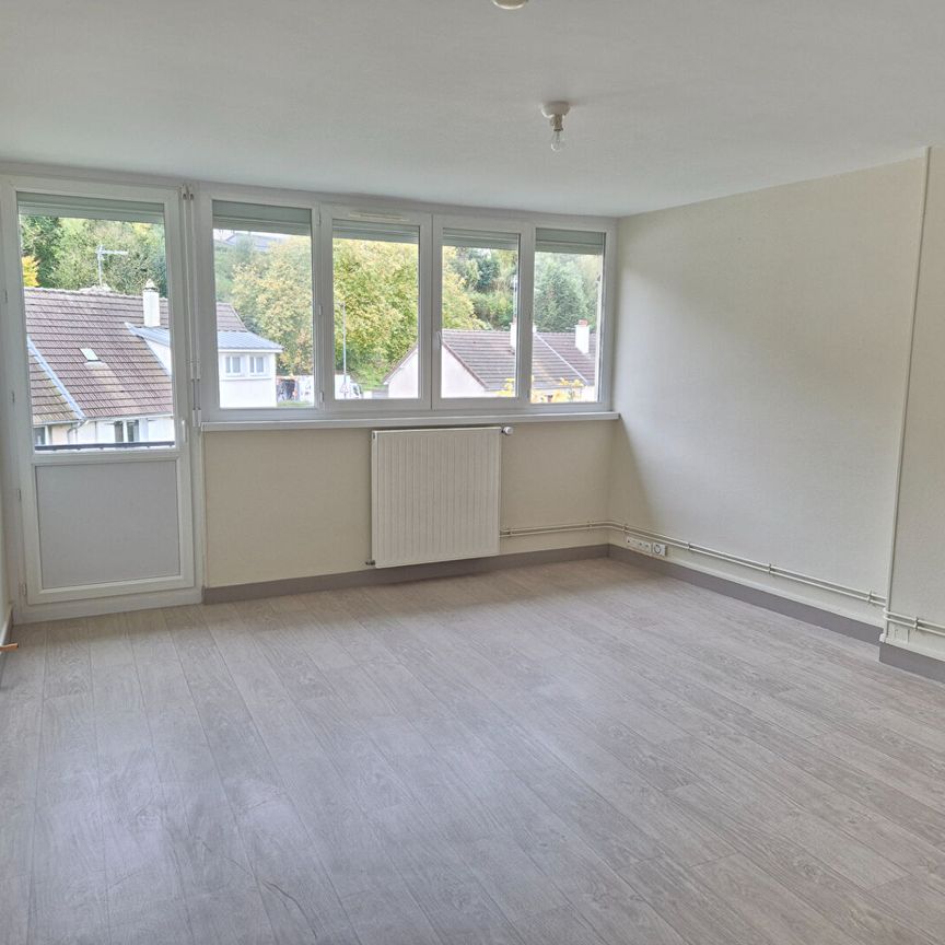 A LOUER Appartement 50000 Saint-Lô 1 pièce de 42 m² - Photo 1