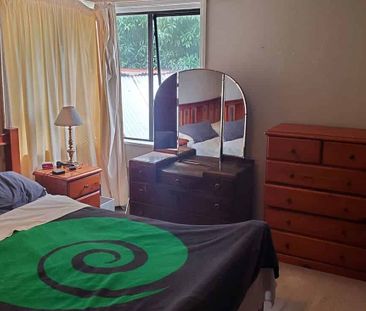 3+ bedroom home with garden, close to hospital - Photo 5