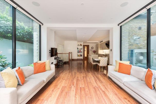 3 bedroom flat to rent - Photo 1