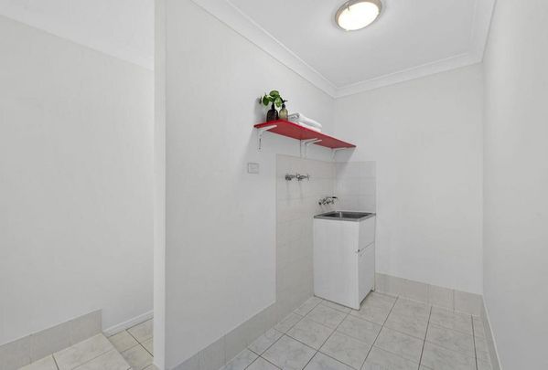 3/220 Cavendish Road, 4151, Coorparoo Qld - Photo 1