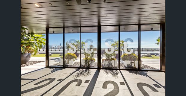 1-Bedroom 1-Bathroom Apartment at discounted rent - Photo 1