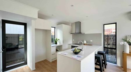 Modern Townhouse in the Heart of Hobsonville - Photo 5