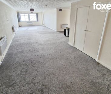 3 bed flat to rent in Craghead, 77 Manor Road, Bournemouth, Dorset,... - Photo 3