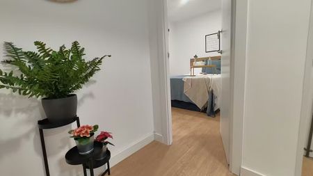 Calle de Trafalgar, Madrid, Community of Madrid 28010 - Photo 4