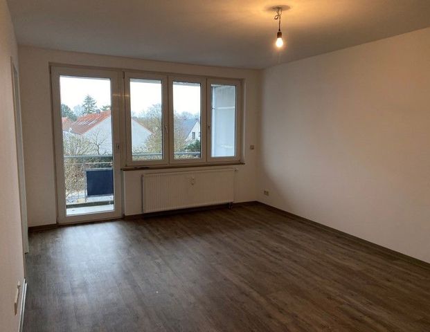 Renovierte 3-Zimmer-Wohnung mit Balkon - Photo 1