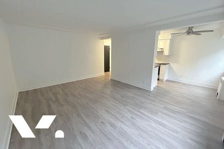 Unfurnished, 1 Bed 1 Bath Apartment For Rent - Photo 2