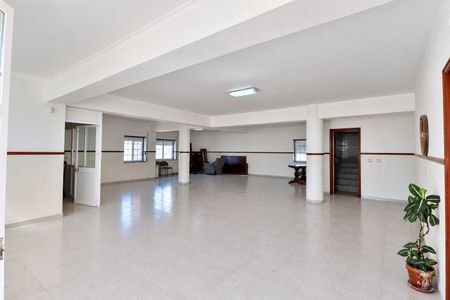 Moradia T5+1 para Arrendamento com Jardim, Garagem Ampla e Vista Privilegiada | Sintra - Foto 4