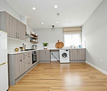 Beccles Road, Gorleston - Photo 1