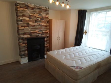 Room in a Shared House, Glyn Road, E5 - Photo 2