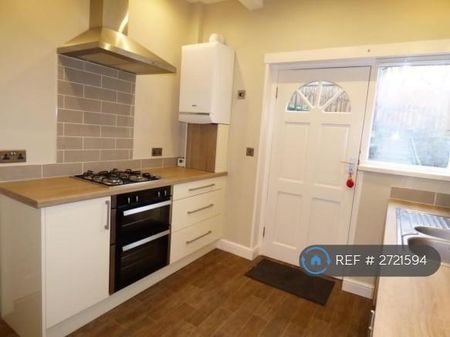 3 bedroom terraced house to rent - Photo 4
