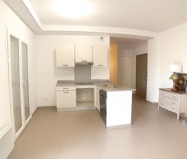 Location Appartement 3 pièces 64m² - Photo 3