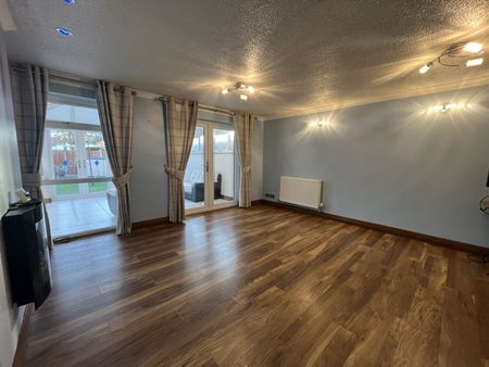 4 bed link detached - Photo 2