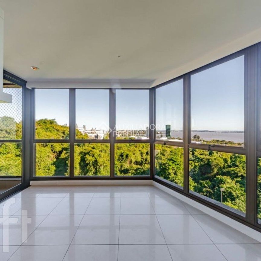 Apartamento com 3 quartos e 205m² para alugar em Cristal, Porto Alegre. - Foto 1