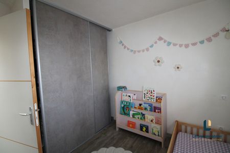 Location Maison 4 pièces 102m² - Photo 5